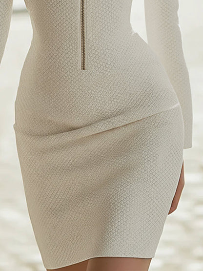 שמלת עור מרקמי מיני עם רוכסן בגזרת שעון חול