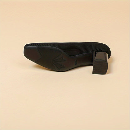 נעלי עקב נוחות עם עקב יציב לתמיכה ללא כאבים