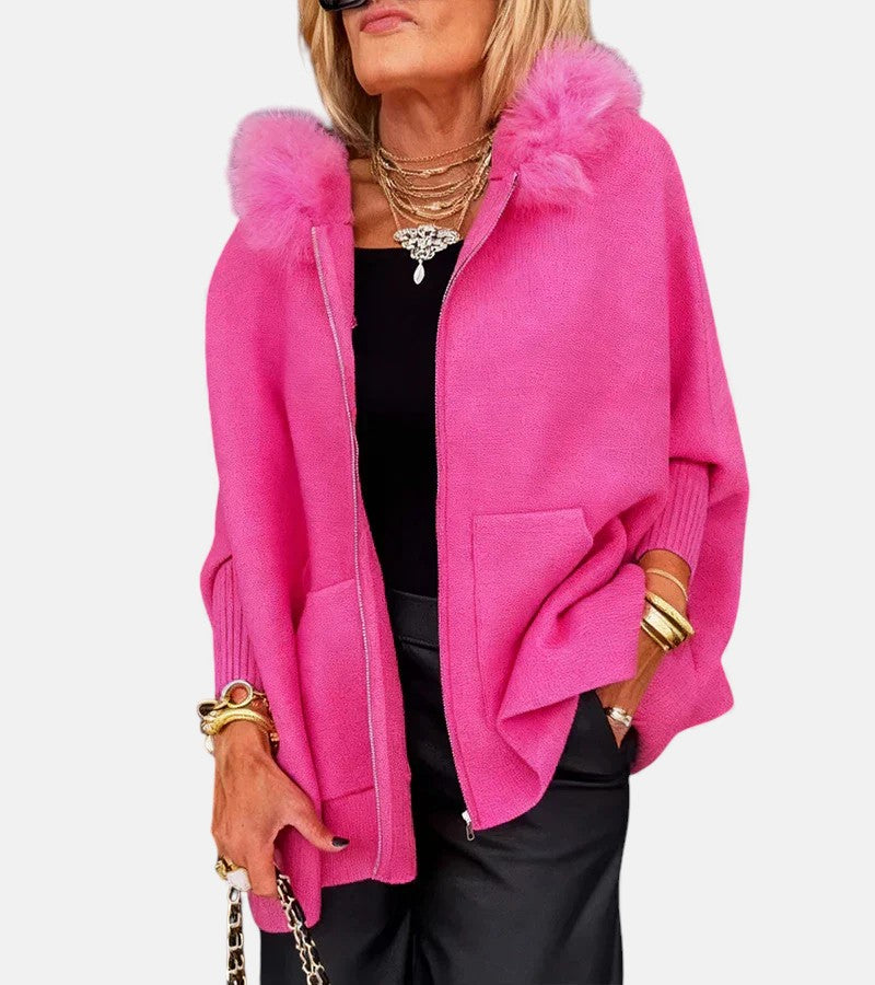 ליאונה | מעיל קז'ואלי עם קפוצ'ון וצווארון מפרווה